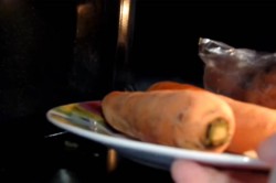 Овощи в микроволновке как сварить - шаг 3