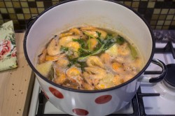 Как варить замороженные королевские креветки - шаг 8