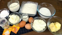 Творожные капкейки с кремом из маскарпоне - шаг 1 Творожные капкейки с кремом из маскарпоне - шаг 1