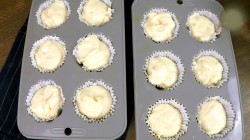 Творожные капкейки с кремом из маскарпоне - шаг 4 Творожные капкейки с кремом из маскарпоне - шаг 4