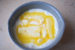 Капкейки с начинкой внутри в домашних условиях - шаг 3 Капкейки с начинкой внутри в домашних условиях - шаг 3