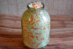 Квашеная капуста без уксуса - шаг 6 Квашеная капуста без уксуса - шаг 6