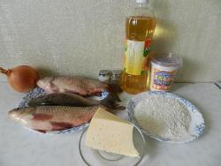 Караси с сыром в духовке - шаг 1