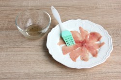 Карпаччо из говядины в домашних условиях - шаг 7