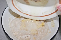 Картофельные шаньги на сливочном масле дрожжах со сметаной - шаг 6 Картофельные шаньги на сливочном масле дрожжах со сметаной - шаг 6