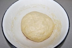 Картофельные шаньги на сливочном масле дрожжах со сметаной - шаг 7 Картофельные шаньги на сливочном масле дрожжах со сметаной - шаг 7