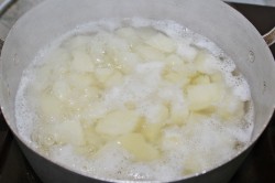 Картофельные шаньги на сливочном масле дрожжах со сметаной - шаг 8 Картофельные шаньги на сливочном масле дрожжах со сметаной - шаг 8