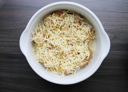 Картошка в духовке с сыром и майонезом - шаг 9 Картошка в духовке с сыром и майонезом - шаг 9