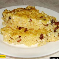 Каша-крупеник пшенная с изюмом