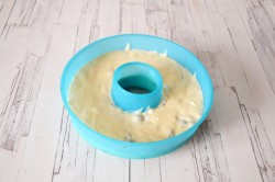 Кекс на яичных белках со смородиной - шаг 10 Кекс на яичных белках со смородиной - шаг 10