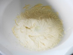 Кекс по ГОСТу Столичный с коньяком - шаг 4 Кекс по ГОСТу Столичный с коньяком - шаг 4