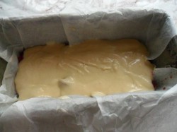 Кекс с вишней на кефире - шаг 6 Кекс с вишней на кефире - шаг 6