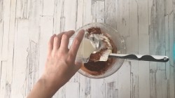 Кексы Шоколадная шапочка - шаг 10 Кексы Шоколадная шапочка - шаг 10