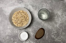 Овсяный кисель из хлопьев геркулеса на воде - шаг 1 Овсяный кисель из хлопьев геркулеса на воде - шаг 1