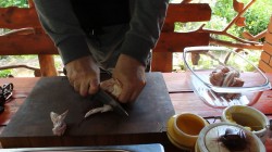 Клубничные куриные крылышки с клубничным соусом - шаг 1 Клубничные куриные крылышки с клубничным соусом - шаг 1