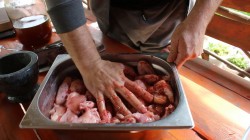 Клубничные куриные крылышки с клубничным соусом - шаг 4 Клубничные куриные крылышки с клубничным соусом - шаг 4