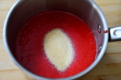 Десерт Клубничные облака с желатином - шаг 4