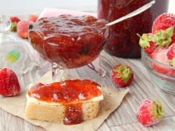 Клубничный джем на зиму - шаг 7