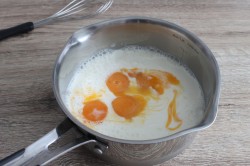 Торт с клубникой с желатином и кокосовой стружкой - шаг 11 Торт с клубникой с желатином и кокосовой стружкой - шаг 11