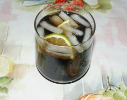 Коктейль виски с колой - шаг 8