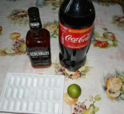 Коктейль виски с колой - шаг 1