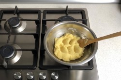 Кольца заварные с творожным кремом - шаг 3 Кольца заварные с творожным кремом - шаг 3