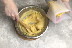 Кольца заварные с творожным кремом - шаг 7 Кольца заварные с творожным кремом - шаг 7