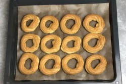 Кольца заварные с творожным кремом - шаг 9 Кольца заварные с творожным кремом - шаг 9