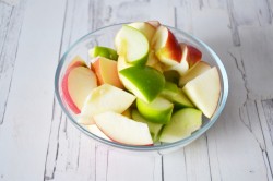 Компот из свежих фруктов и ягод - шаг 2 Компот из свежих фруктов и ягод - шаг 2