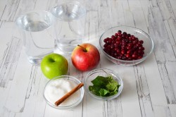 Компот из свежих фруктов и ягод - шаг 1 Компот из свежих фруктов и ягод - шаг 1