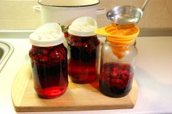 Компот из ирги и малины на зиму - шаг 4 Компот из ирги и малины на зиму - шаг 4