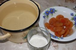 Компот простой из кураги - шаг 1 Компот простой из кураги - шаг 1