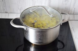 Компот с ревенем и крыжовником - шаг 6 Компот с ревенем и крыжовником - шаг 6