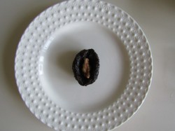 Конфеты чернослив в шоколаде - шаг 3 Конфеты чернослив в шоколаде - шаг 3