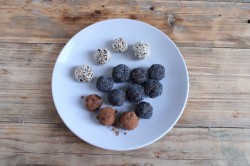 Конфеты из сухофруктов и орехов своими руками - шаг 10