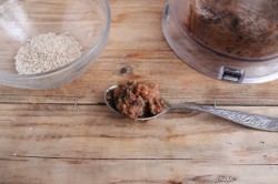 Конфеты из сухофруктов и орехов своими руками - шаг 6