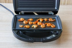 Креветки на гриле в мультипекаре - шаг 7