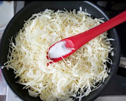 Капуста в тесте в мультиварке - шаг 4 Капуста в тесте в мультиварке - шаг 4