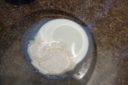 Французский десерт Крем брюле с корицей - шаг 4