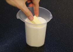 Взбитый Карамельный крем - шаг 3