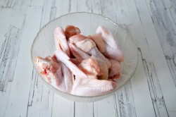 Крылья барбекю в духовке - шаг 1 Крылья барбекю в духовке - шаг 1