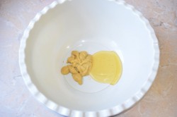 Крылышки в медово горчичном соусе в духовке - шаг 1