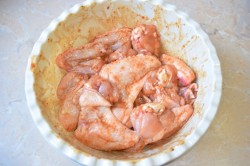 Крылышки в медово горчичном соусе в духовке - шаг 4