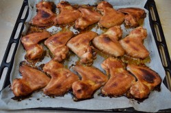 Крылышки в медово горчичном соусе в духовке - шаг 6