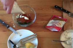 Курица на бутылке запеченная с лимонами и розмарином - шаг 12 Курица на бутылке запеченная с лимонами и розмарином - шаг 12