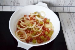 Курица с виноградом и миндалем - шаг 7 Курица с виноградом и миндалем - шаг 7