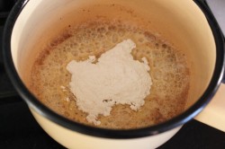 Куриные фрикадельки в сметанном соусе - шаг 7 Куриные фрикадельки в сметанном соусе - шаг 7