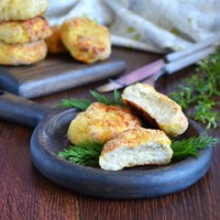 Куриные котлеты с творогом в духовке