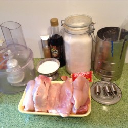 Куриный рулет в ветчиннице - шаг 1