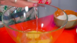 Куриный суп с лапшой на яйцах - шаг 3 Куриный суп с лапшой на яйцах - шаг 3